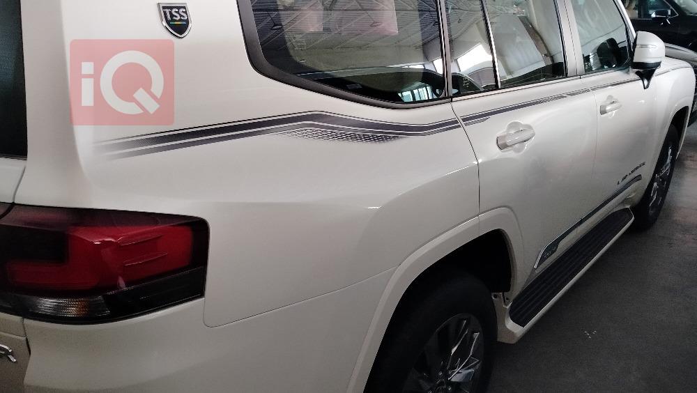 تويوتا لاندكروزر